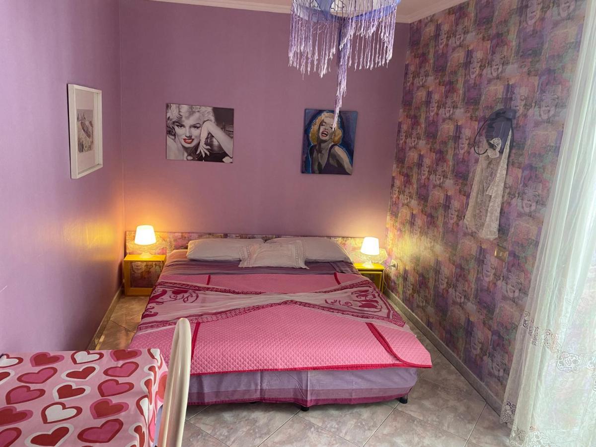 Ferienwohnung Casa Kamalei, Tra Plebiscito E Lungomare Neapel Exterior foto